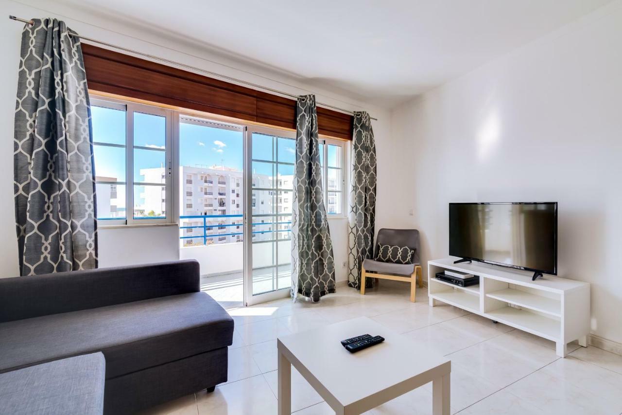 Rei - Quarteira - 3 Min To The Beach Vilamoura Kültér fotó